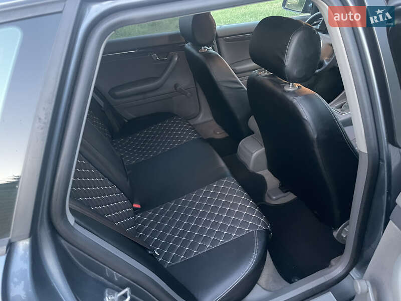 Універсал Audi A4 2004 в Вільнянську