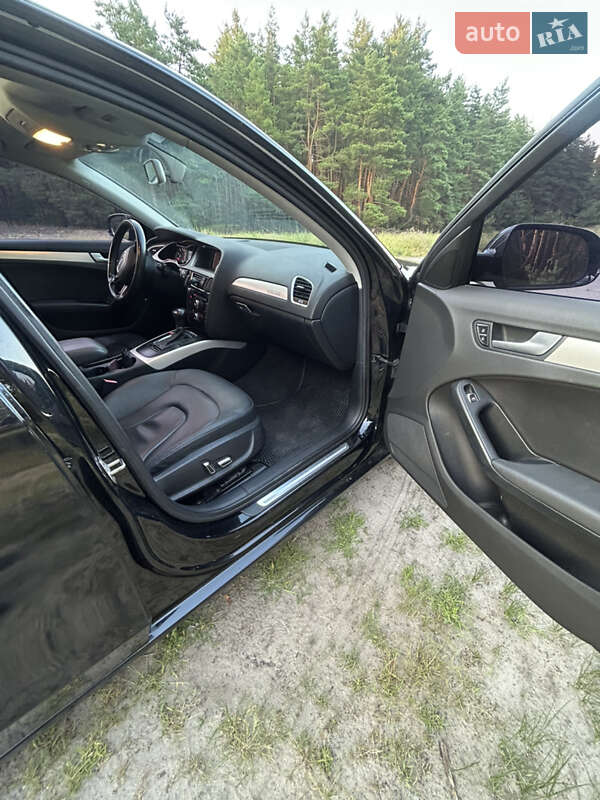 Седан Audi A4 2012 в Кременчуге