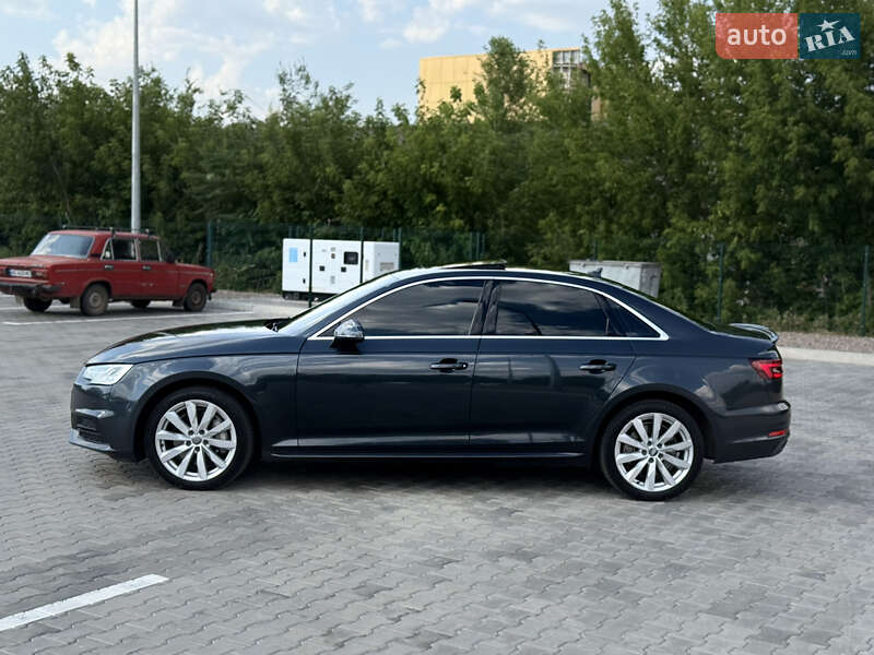 Седан Audi A4 2017 в Кривому Розі