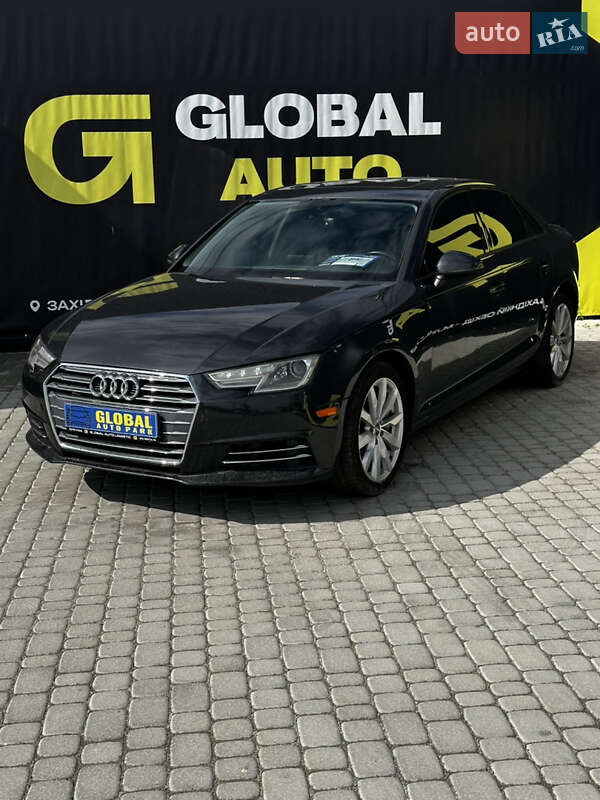 Седан Audi A4 2016 в Львове