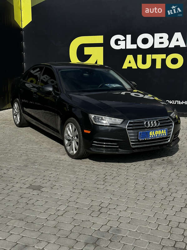 Седан Audi A4 2016 в Львове