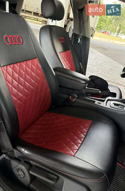 Седан Audi A4 2004 в 