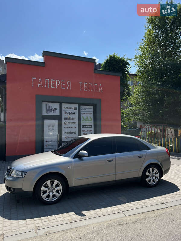 Седан Audi A4 2001 в Коломые