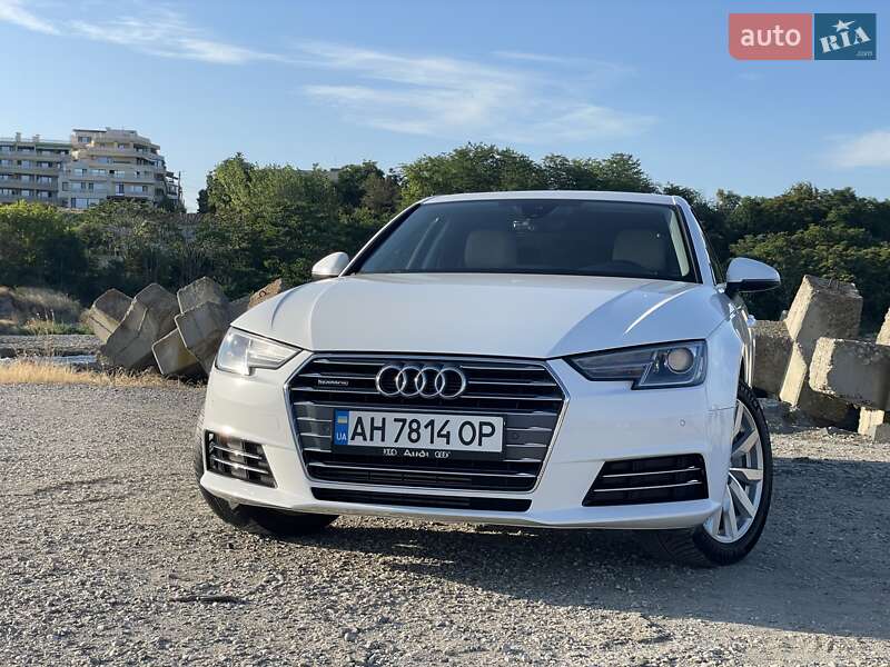 Седан Audi A4 2016 в 