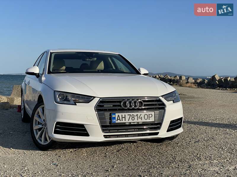Седан Audi A4 2016 в Кременчуге