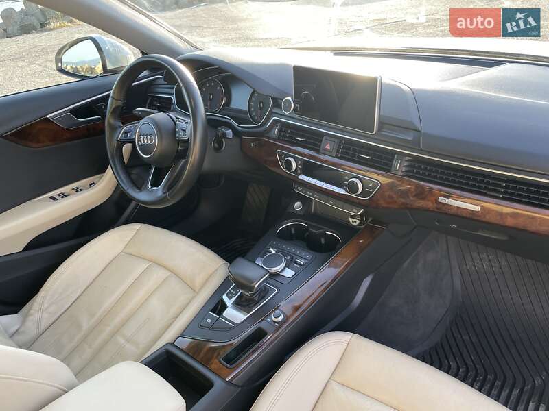 Седан Audi A4 2016 в Кременчуге