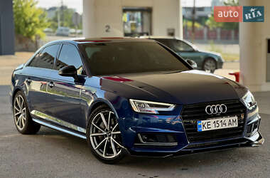 Седан Audi A4 2016 в Дніпрі