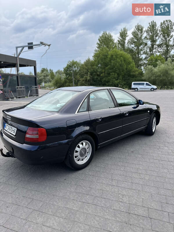 Седан Audi A4 1999 в Ивано-Франковске