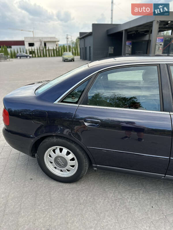 Седан Audi A4 1999 в Ивано-Франковске