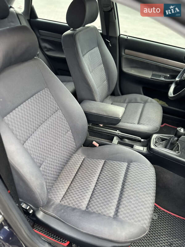 Седан Audi A4 1999 в Ивано-Франковске