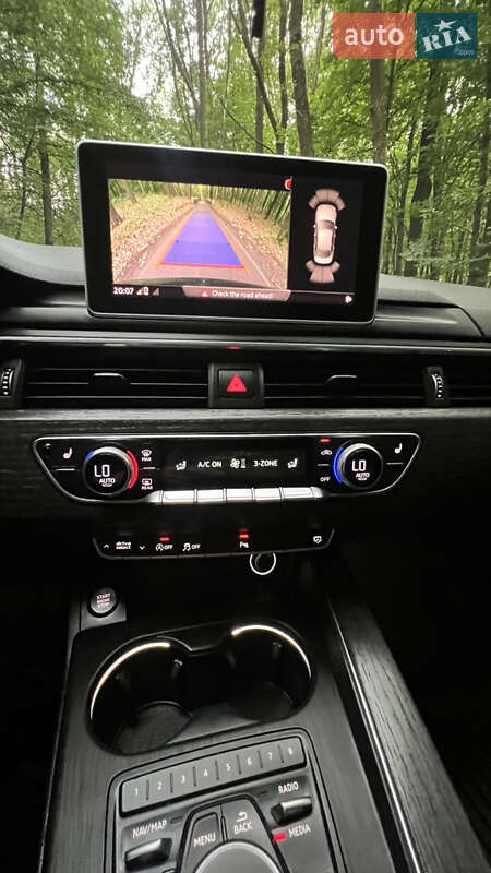 Седан Audi A4 2016 в Луцке