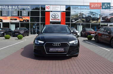 Седан Audi A4 2017 в 