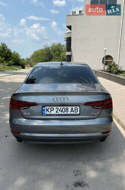 Седан Audi A4 2016 в 