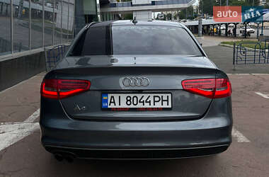 Седан Audi A4 2014 в 