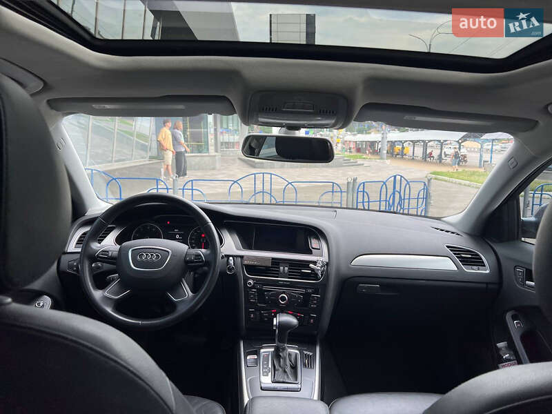 Седан Audi A4 2014 в Києві
