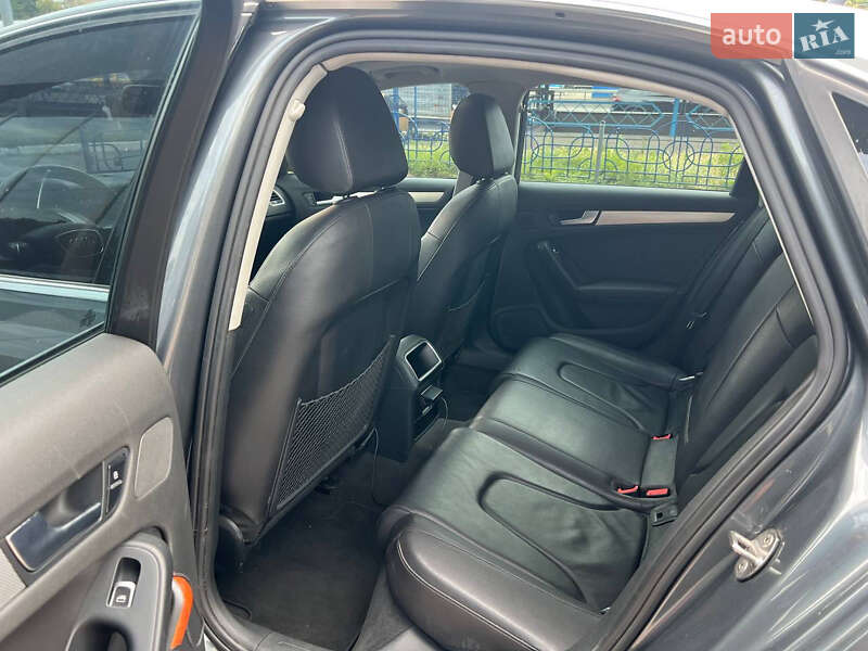 Седан Audi A4 2014 в Києві