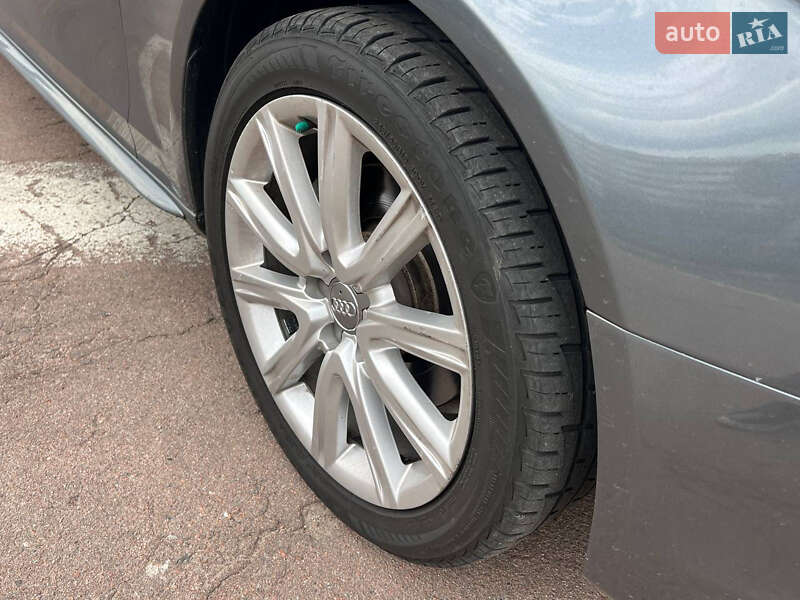 Седан Audi A4 2014 в Києві