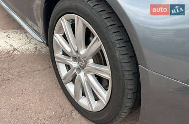 Седан Audi A4 2014 в 