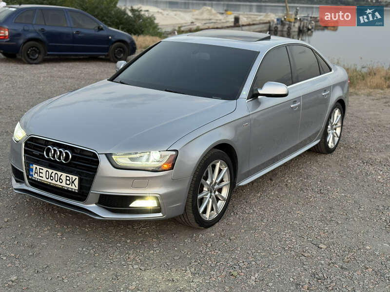 Седан Audi A4 2015 в Дніпрі