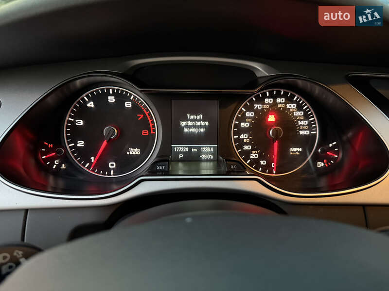 Седан Audi A4 2015 в Дніпрі