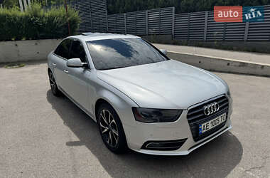 Седан Audi A4 2012 в 