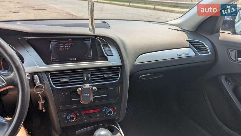 Седан Audi A4 2012 в Подільську