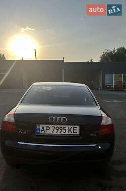 Седан Audi A4 2000 в 