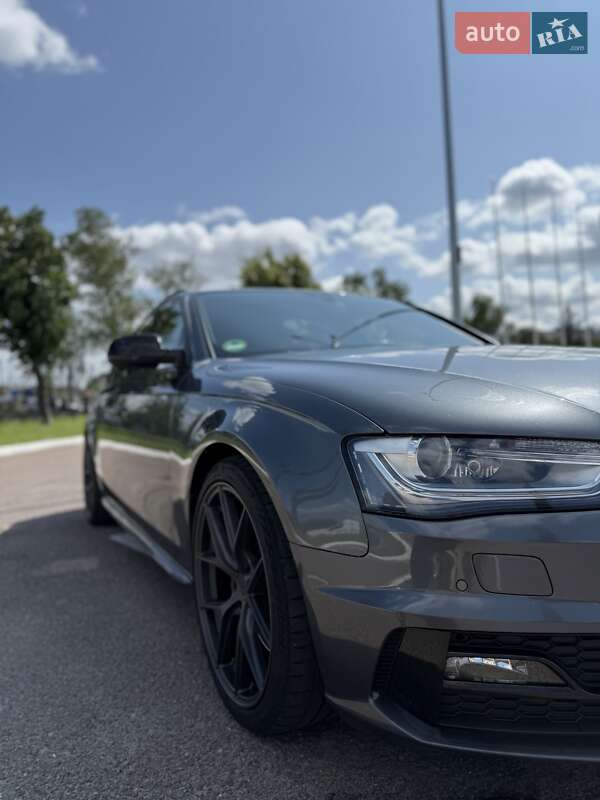 Універсал Audi A4 2015 в Житомирі