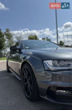 Универсал Audi A4 2015 в 