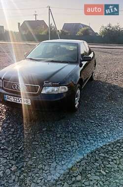 Седан Audi A4 1997 в Камені-Каширському