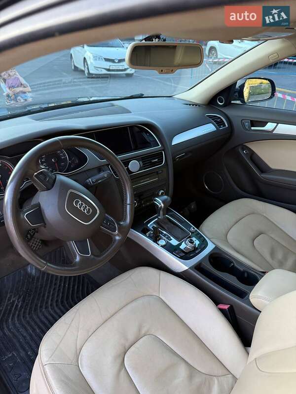 Седан Audi A4 2013 в Софиевской Борщаговке