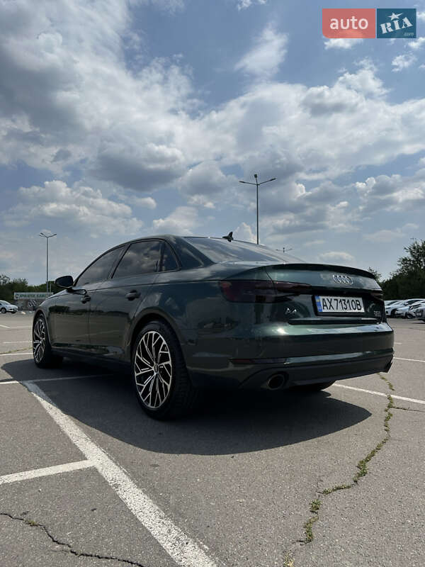 Седан Audi A4 2016 в Днепре