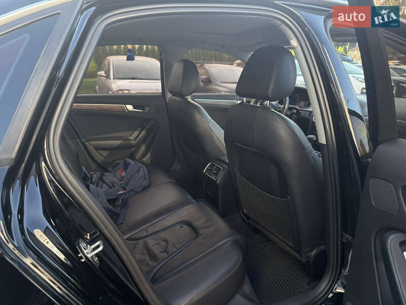 Седан Audi A4 2014 в Киеве
