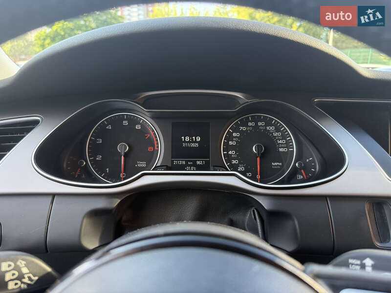 Седан Audi A4 2014 в Киеве