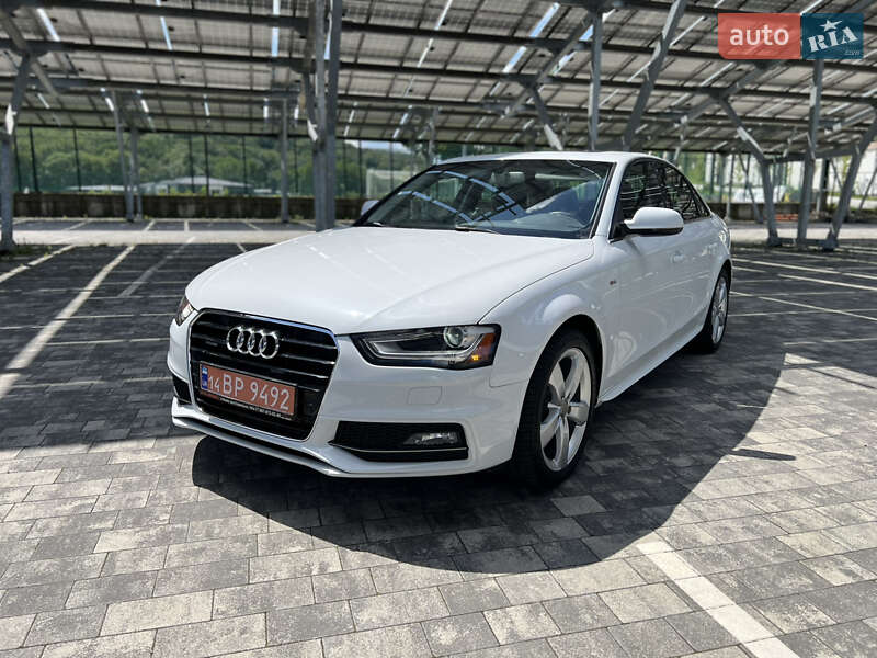 Седан Audi A4 2015 в 