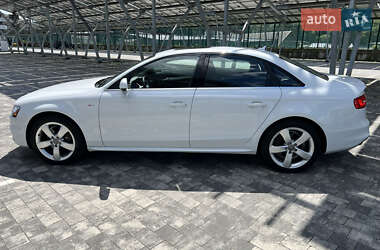 Седан Audi A4 2015 в 