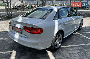 Седан Audi A4 2015 в 