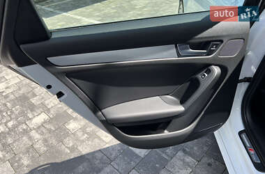 Седан Audi A4 2015 в 