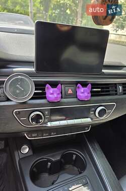 Седан Audi A4 2016 в 