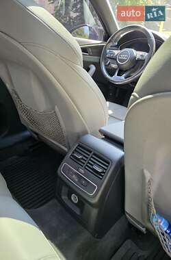 Седан Audi A4 2016 в 