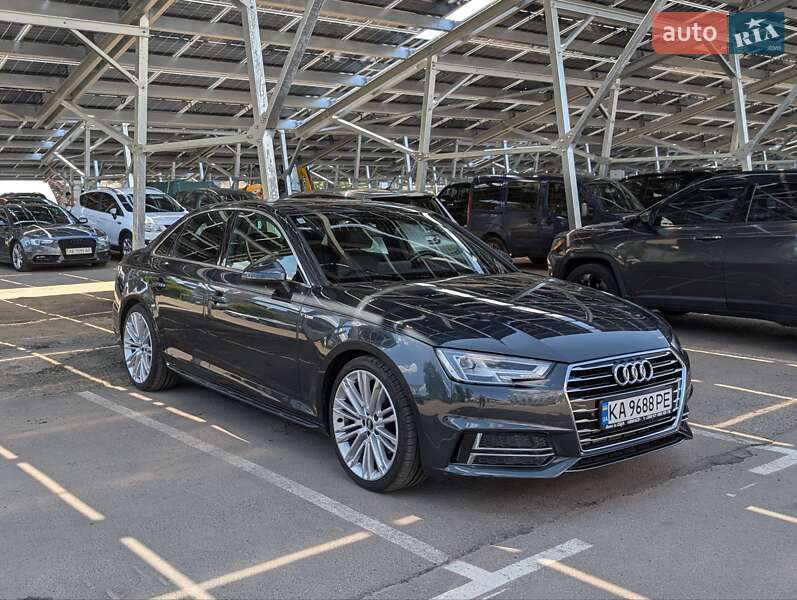 Седан Audi A4 2018 в Киеве