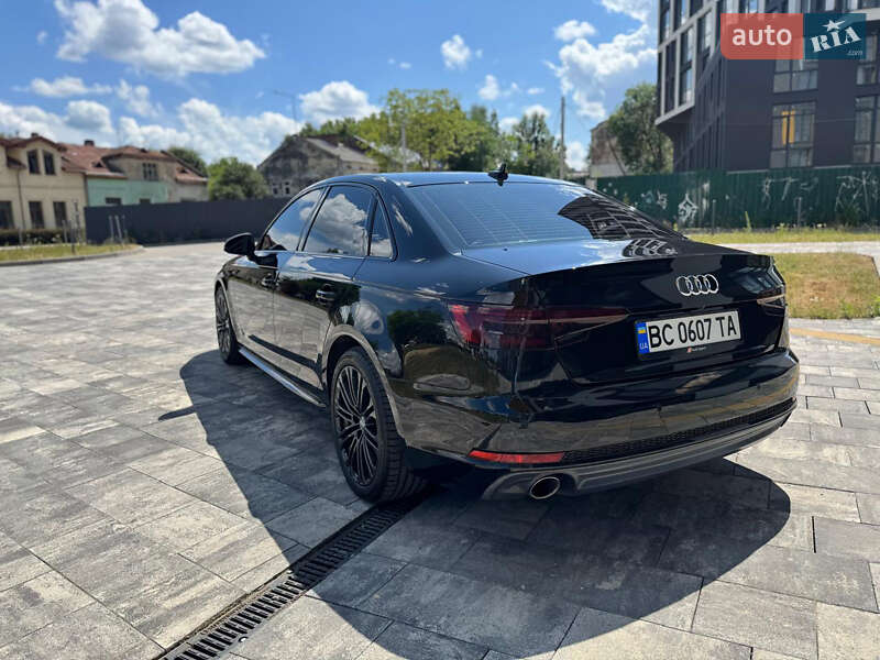 Седан Audi A4 2017 в Львове
