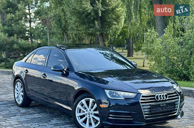 Седан Audi A4 2016 в 