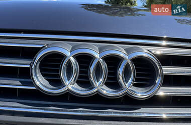 Седан Audi A4 2016 в 