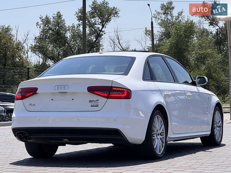 Седан Audi A4 2015 в Запоріжжі