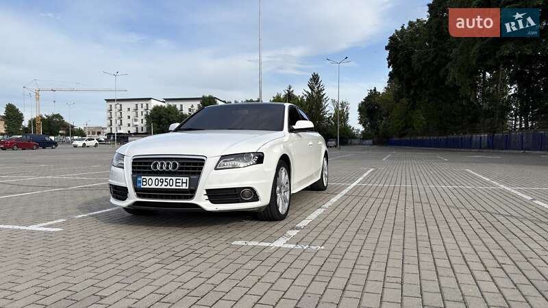 Седан Audi A4 2012 в Тернополе