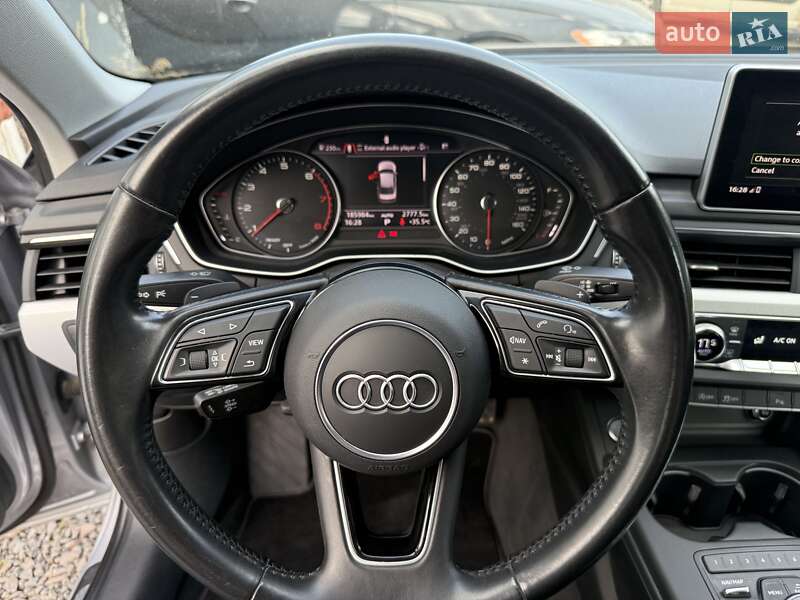 Седан Audi A4 2015 в Львові