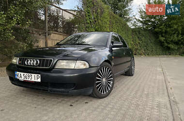 Седан Audi A4 1996 в Києві