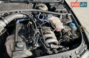 Седан Audi A4 1996 в 