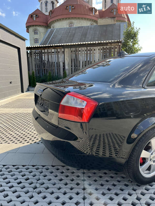 Седан Audi A4 2001 в Самборе